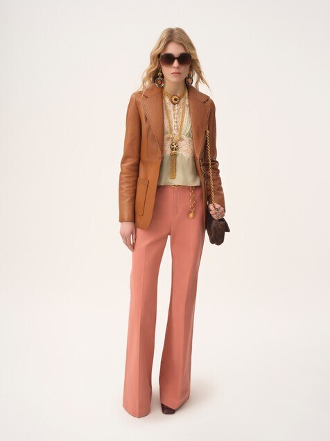 Tailored jacket in leather