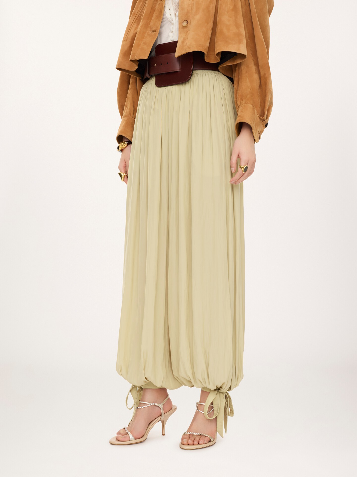 Fluid pleated trousers in washed technical satin - 4