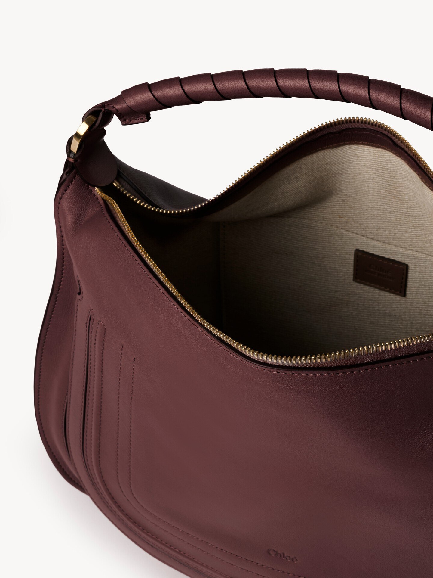 Bolso de hombro Marcie de cuero suave - 6