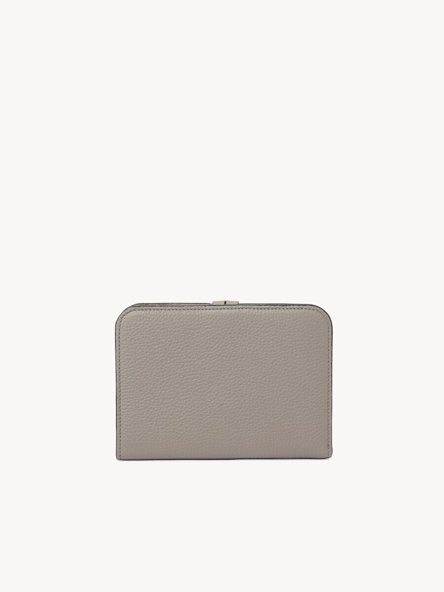 Alphabet bifold wallet in grained leather - 4