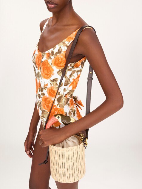 Chlo&eacute; Tropicus bucket bag in wicker