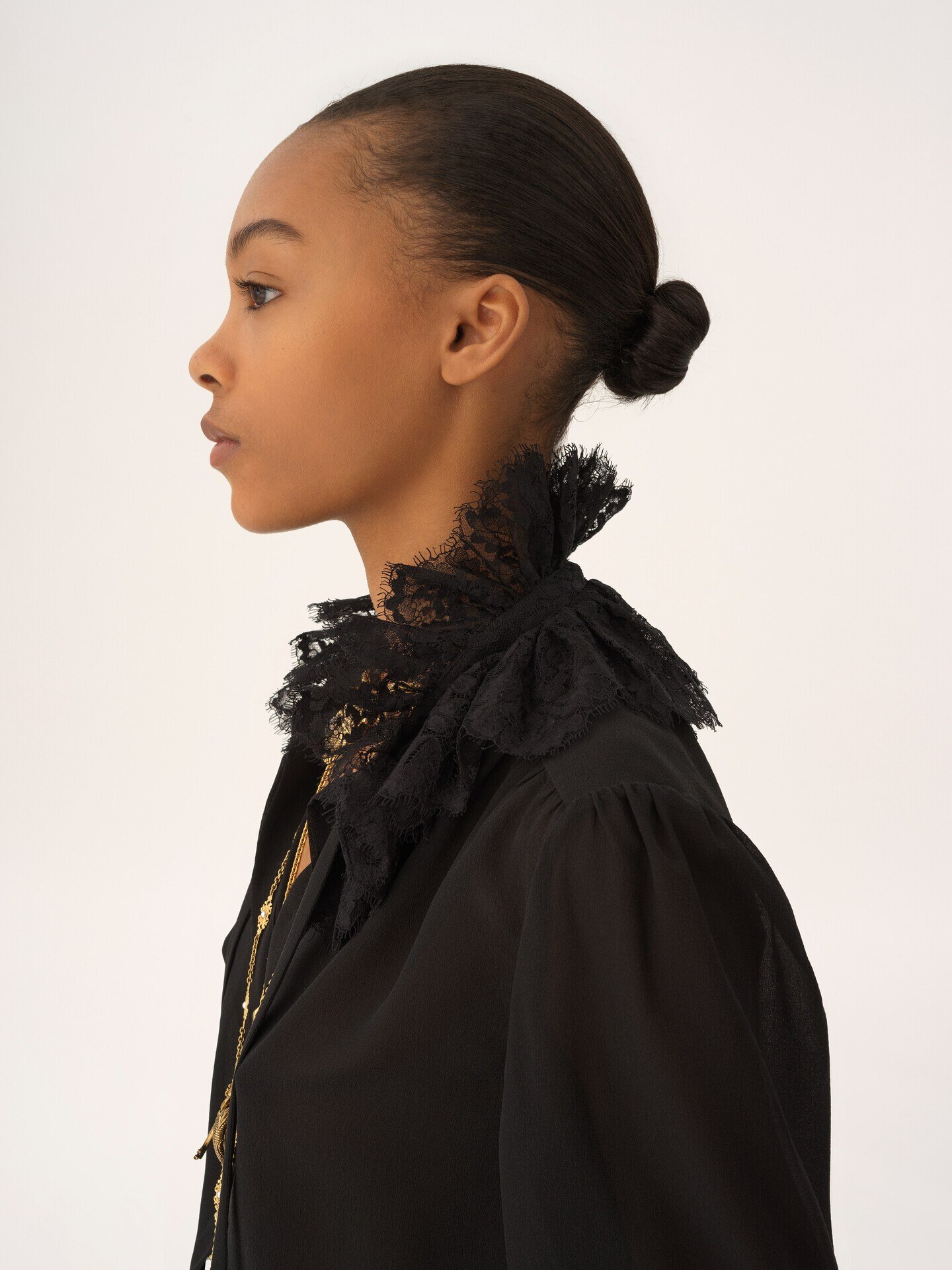 Blusa fluida de georgette de seda y encaje - 6
