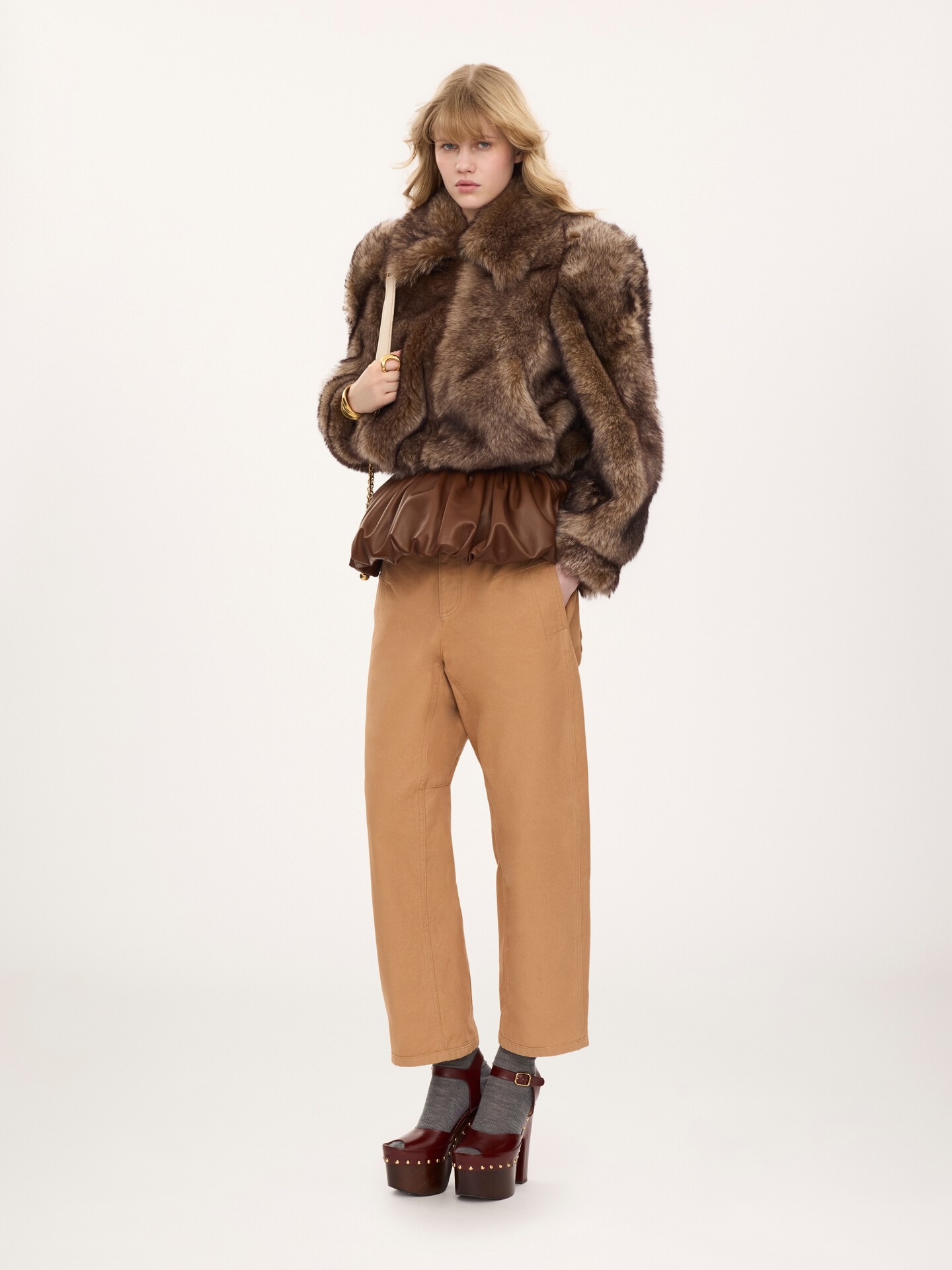 Cropped jacket in shearling - 3