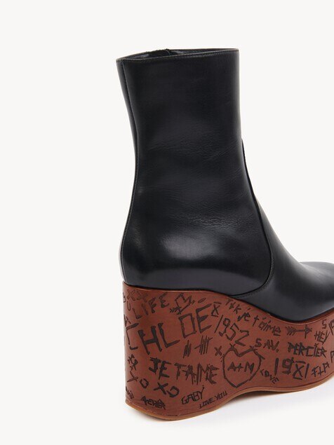 Maxime wedge ankle boot