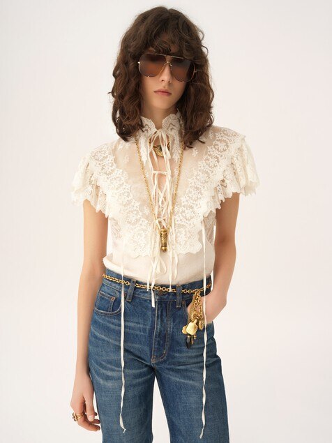 Top cropped de cuello alto de tul de algod&oacute;n y encaje