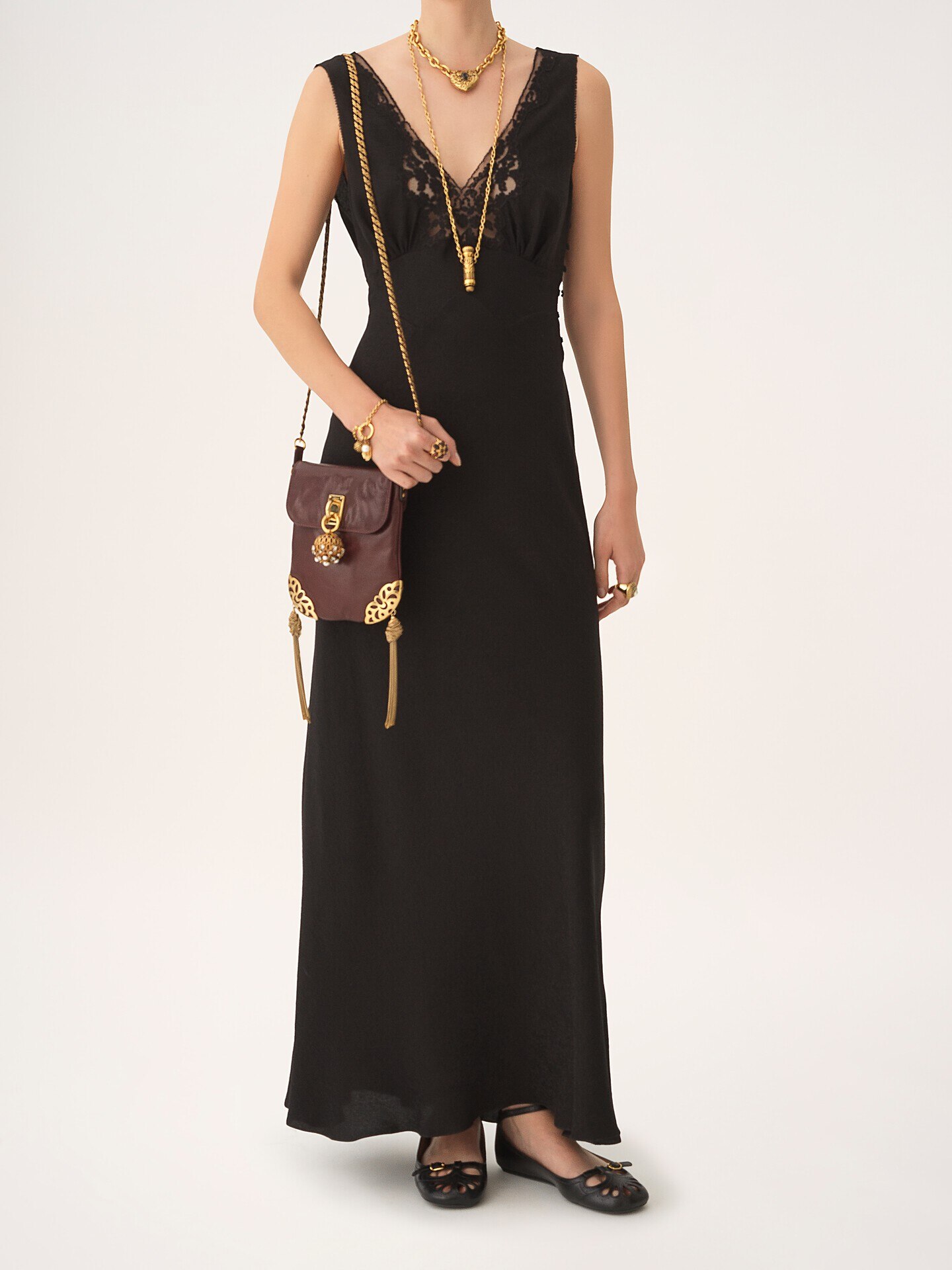 Château Treasures chain flap bag in grained leather - 8