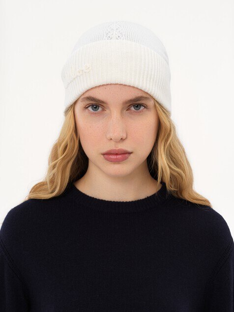 The Chlo&eacute; Lace Knit beanie in wool & lace jacquard