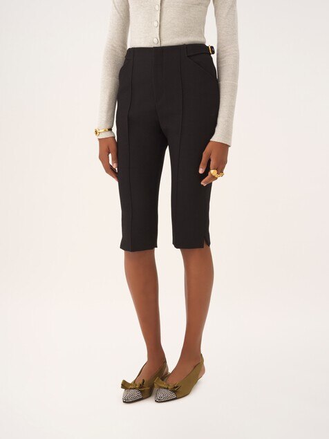 Tailored capri trousers in wool cr&ecirc;pe