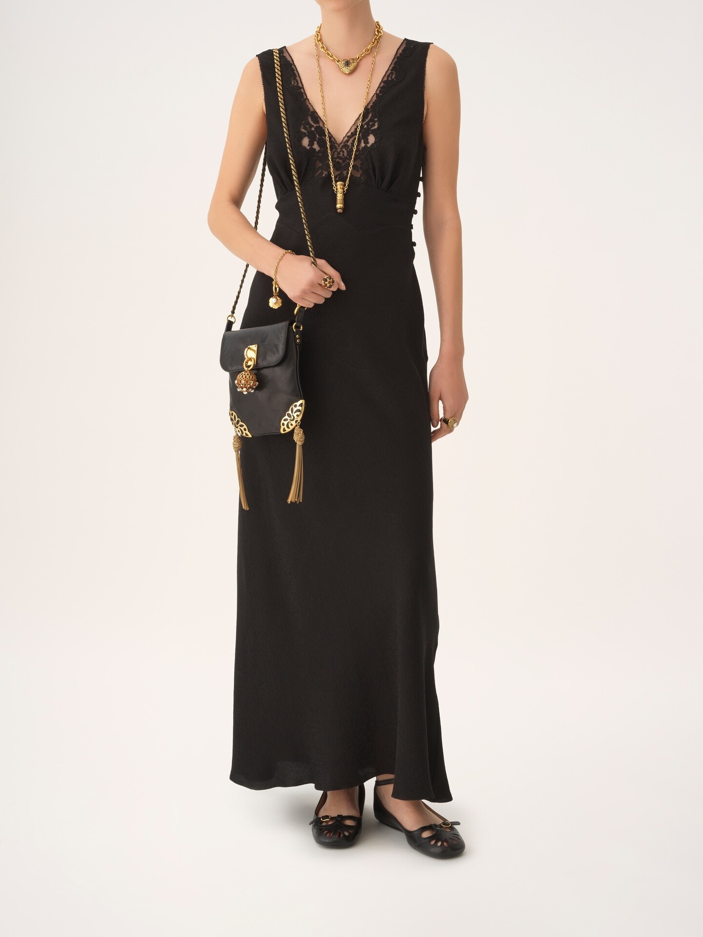 Château Treasures chain flap bag in grained leather - 8