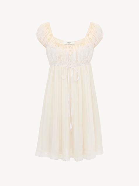 Minivestido de manga corta de muselina de seda y encaje