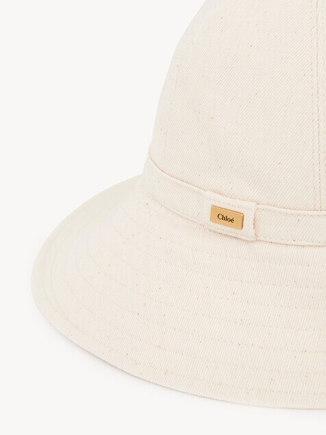 The Chlo&eacute; Breeze bucket hat in cotton