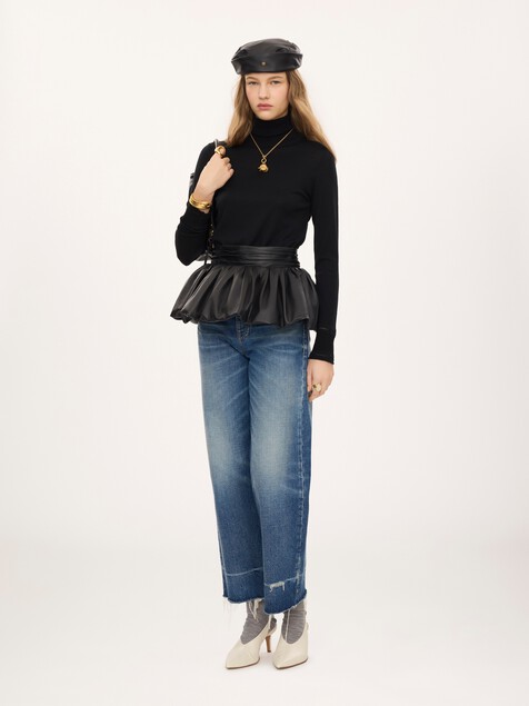 Fitted turtleneck in a wool knit