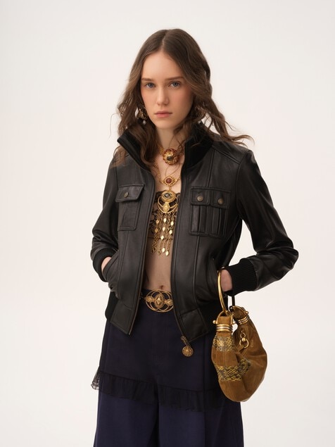 Short blouson in leather