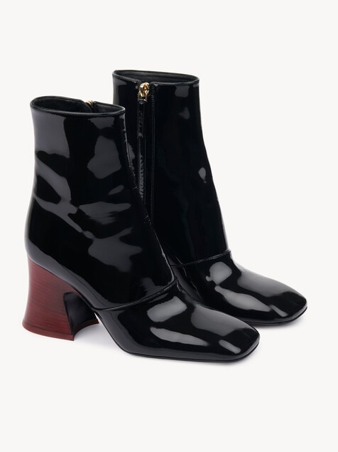 Janis heeled ankle boot