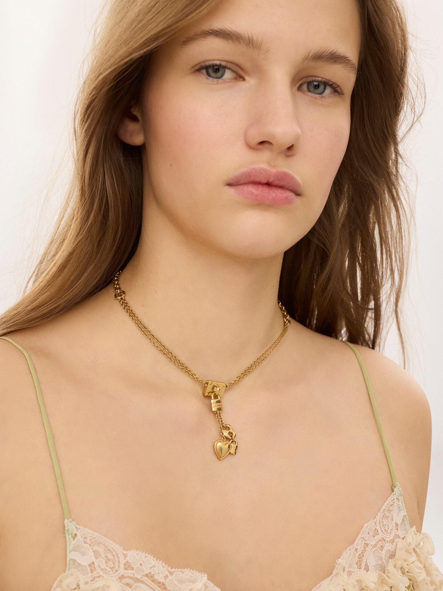 The Chlo&eacute; Mini Paddington necklace - 3
