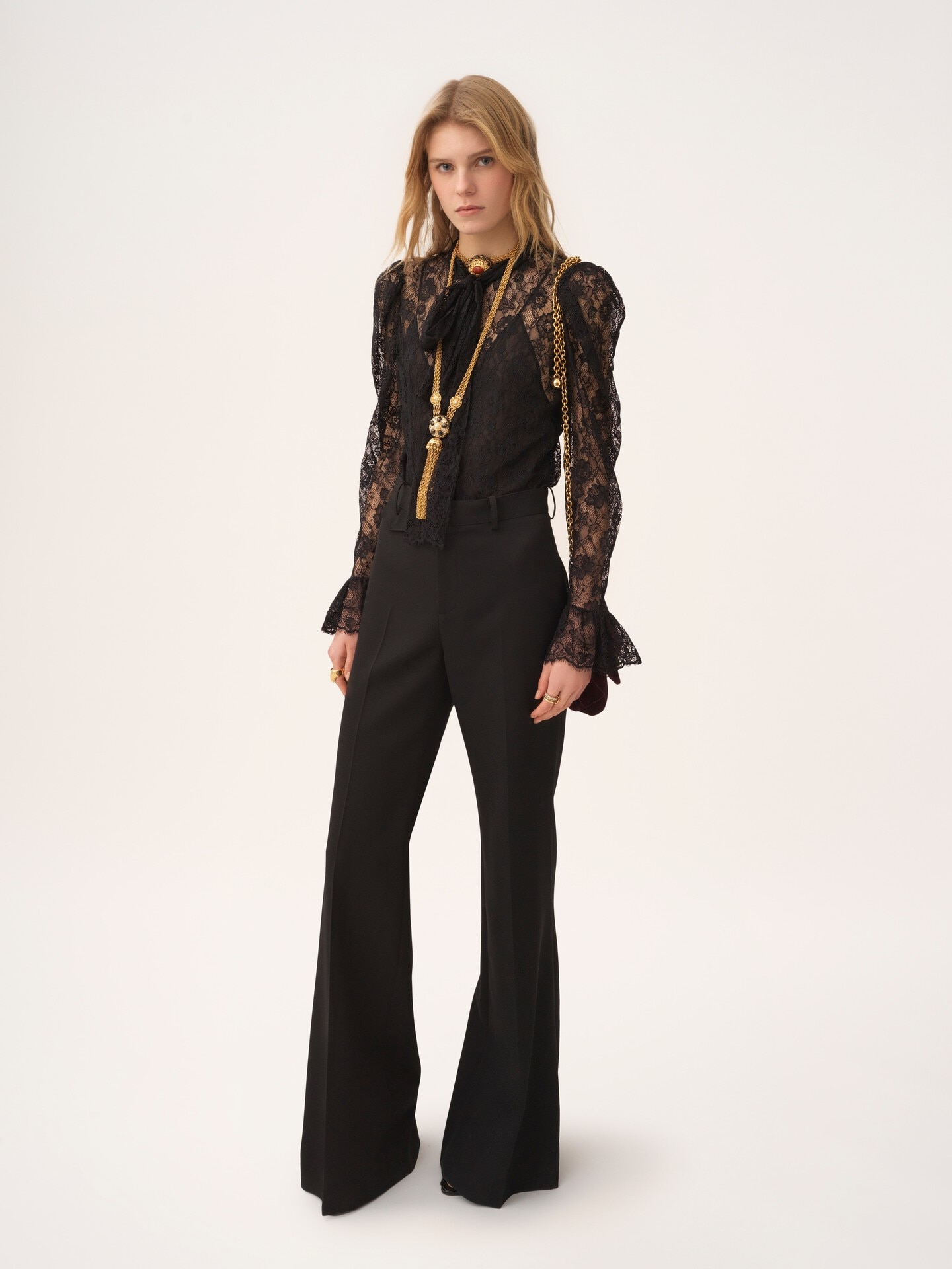 Puff-sleeve lavallière top in floral lace jacquard - 3