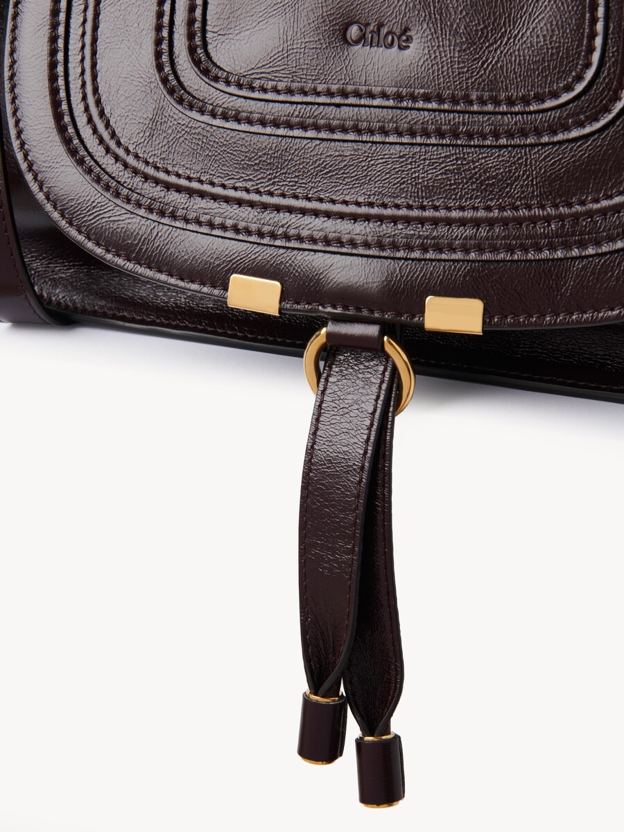 Bolso peque&ntilde;o Marcie de cuero brillante - 8