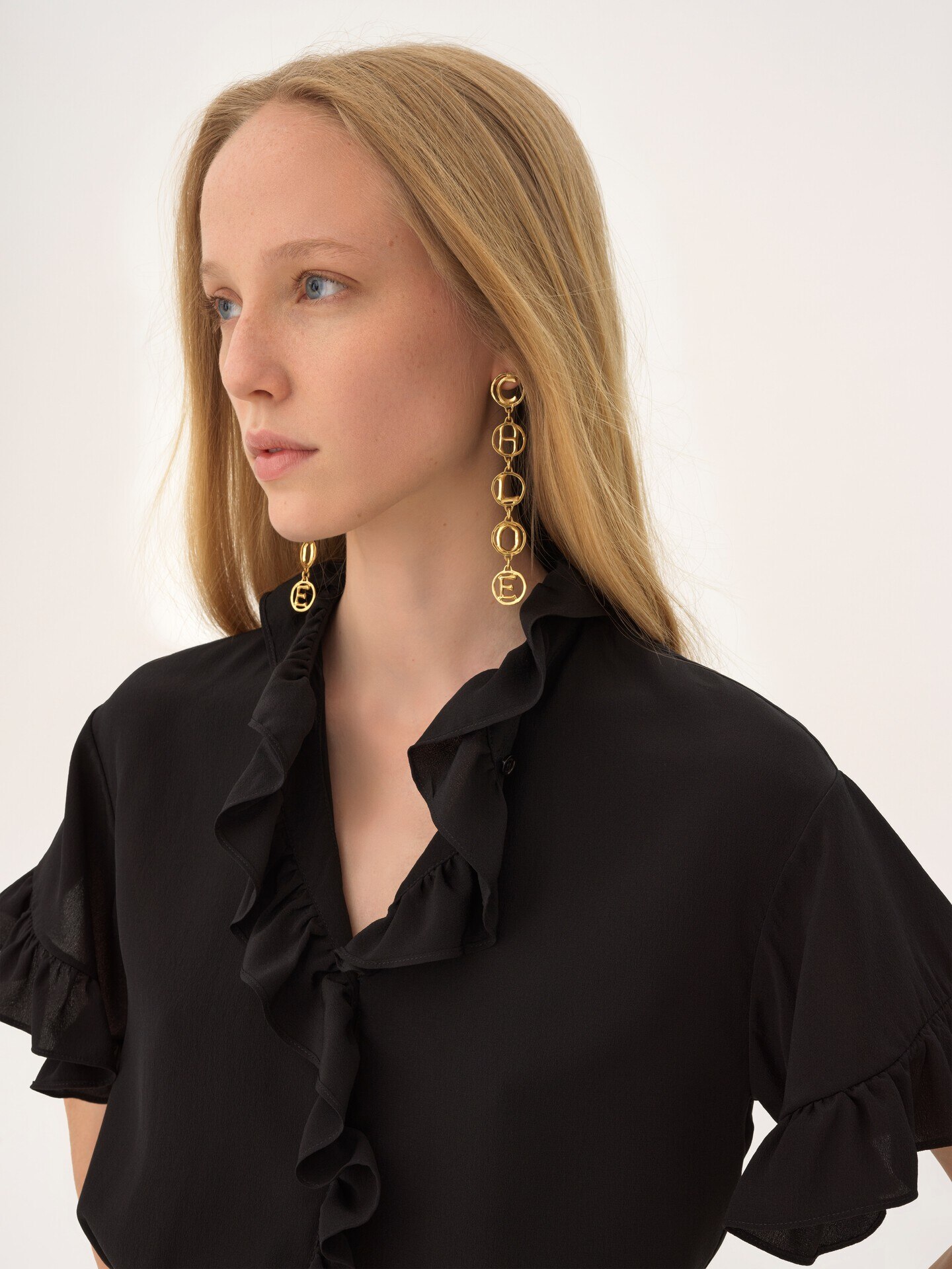 The Chlo&eacute; Script earrings - 5