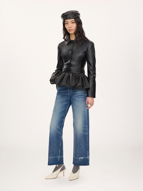 Fitted tailored jacket in leather