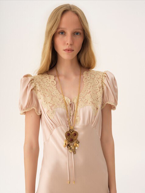 The Chloé Heartfull pendant necklace