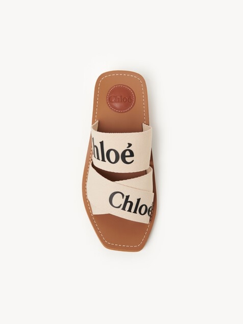 Woody heeled mule