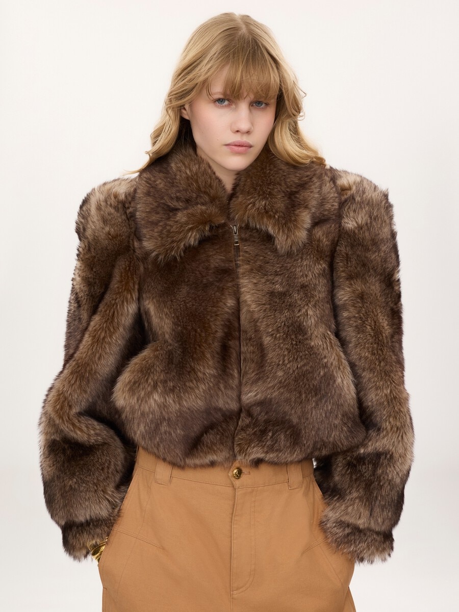 Cropped jacket in shearling - 4