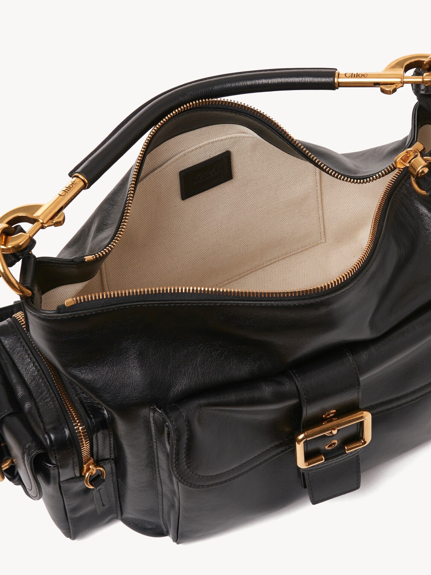 Camera bag in shiny leather - 7