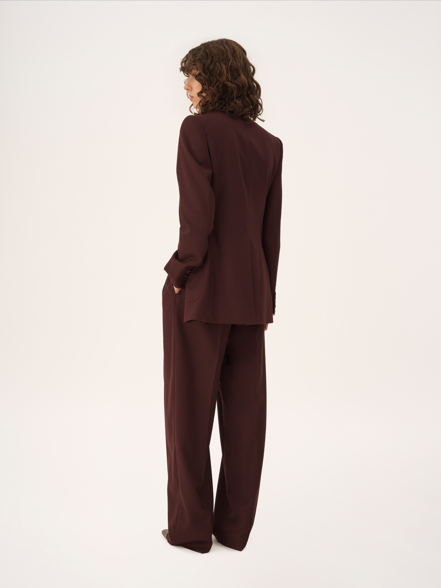 Single-breasted tailored jacket in wool gabardine - 5
