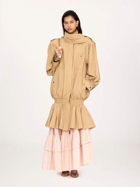 Gabardina de cuello alto fruncida de popelina de algod&oacute;n