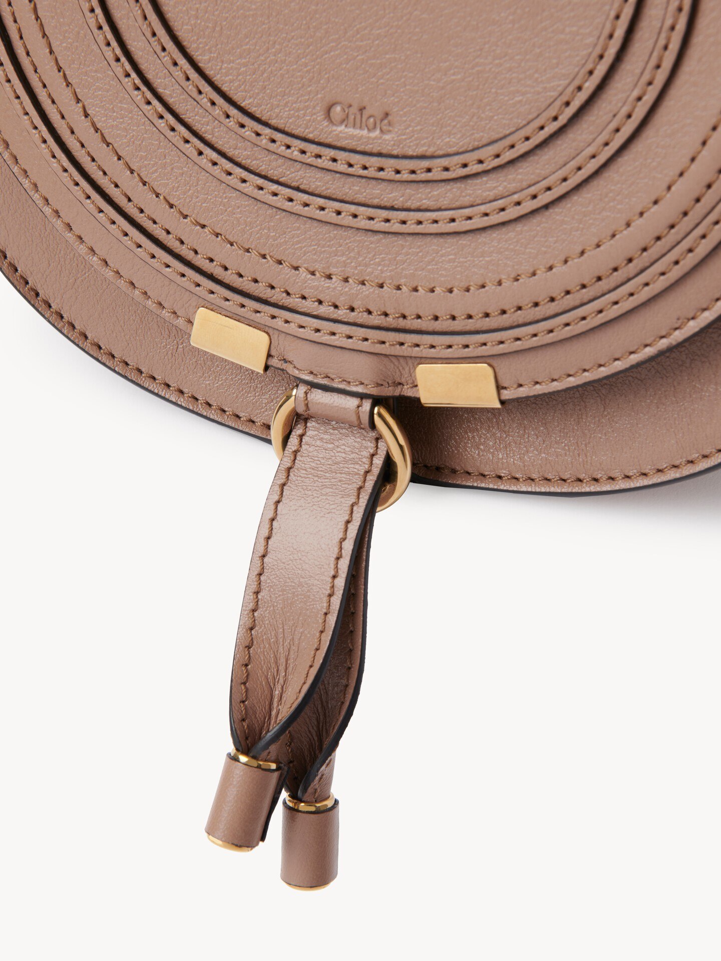 Bolso saddle peque&ntilde;o Marcie de cuero brillante - 9