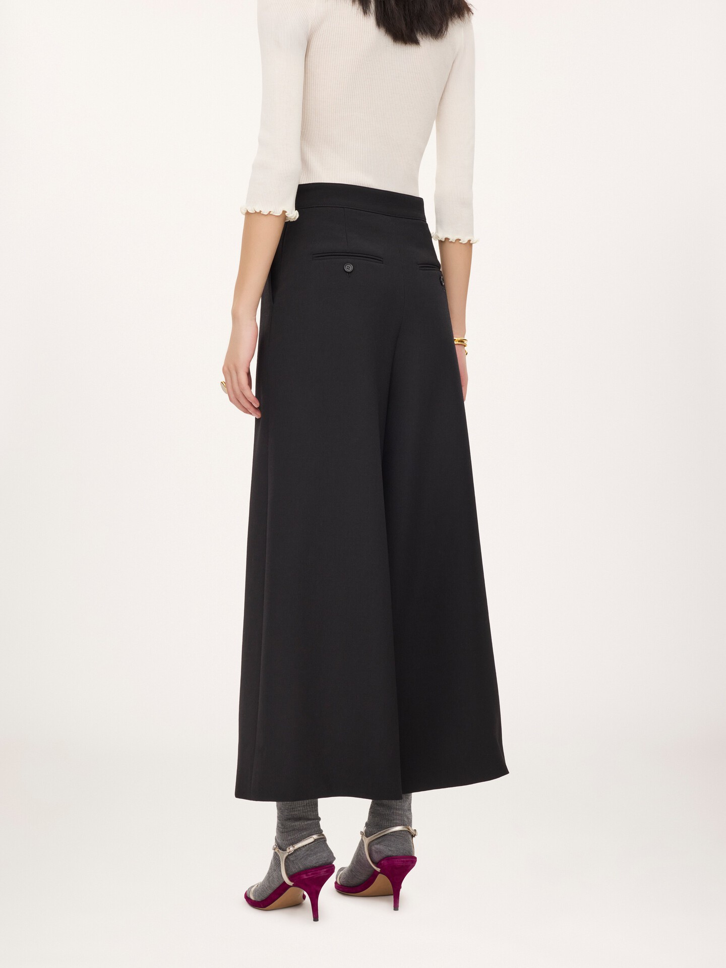 Wide-leg tailored trousers in wool cr&ecirc;pe - 5