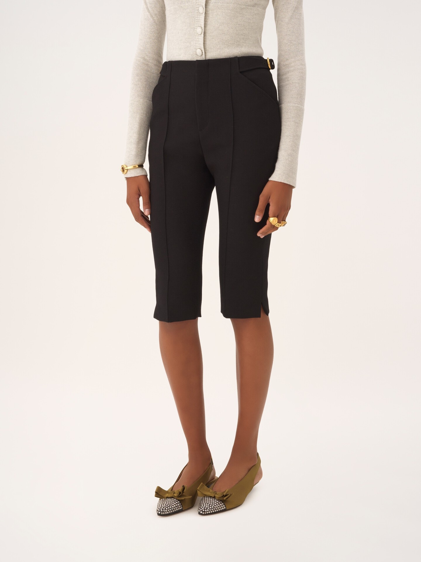 Tailored capri trousers in wool crêpe - 4