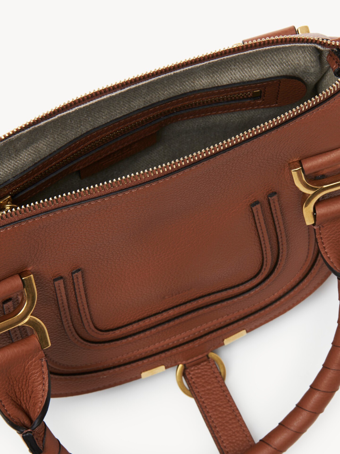 Small Marcie bag in grained leather - 8