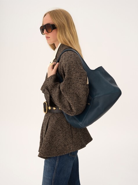Chlo&eacute; Balloon east-west tote bag in grained leather