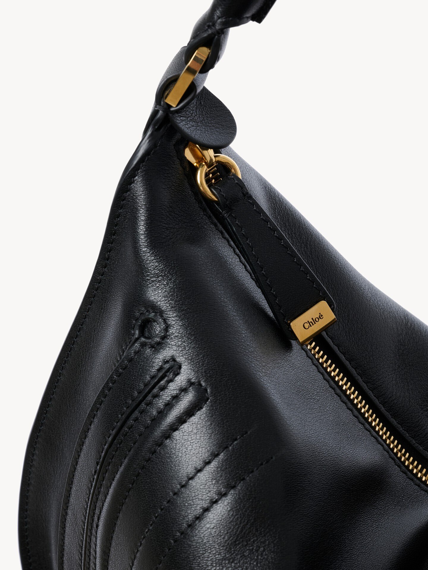 Bolso de hombro Marcie de cuero suave - 9