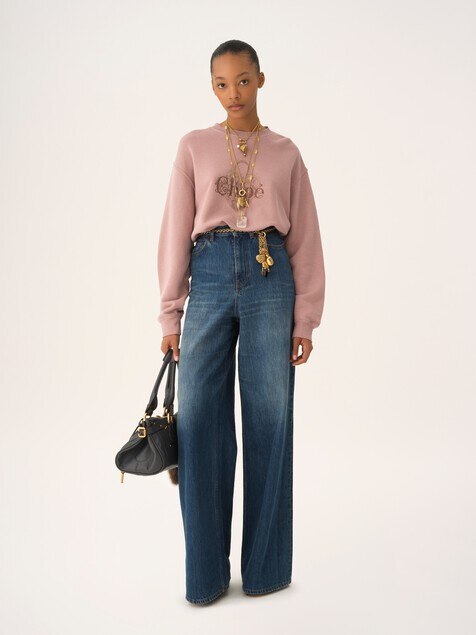 Oversized logo jumper in chin&eacute; fleece