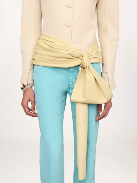 The Chlo&eacute; Bow belt