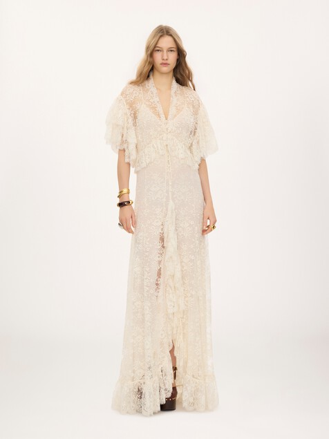 Long ruffled dress in lace