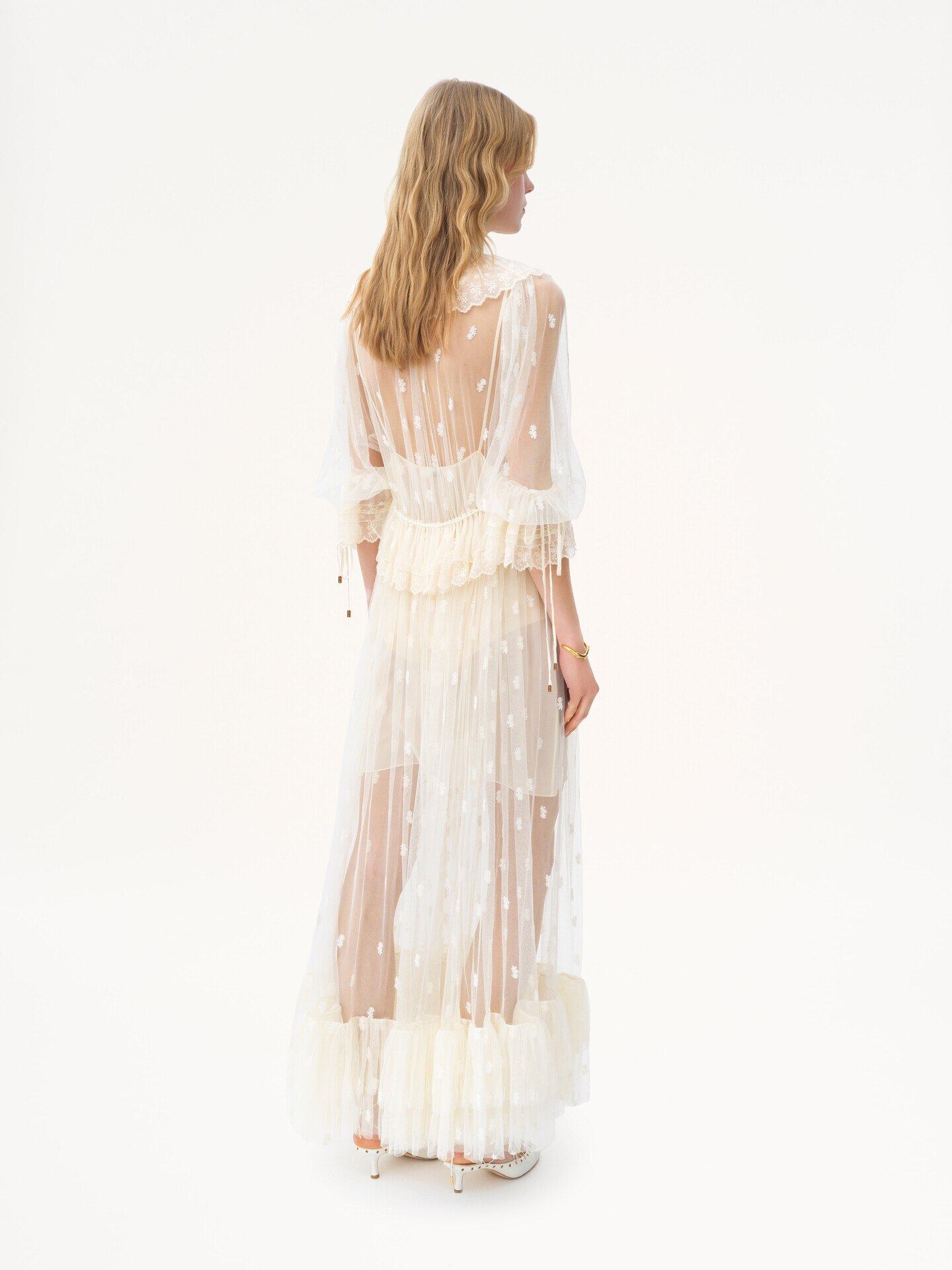 Gathered V-neck long dress in embroidered lace - 4