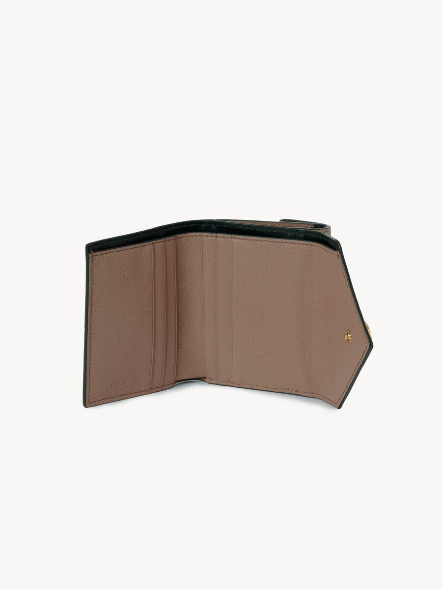 Small Envelope tri-fold in grained leather - 5