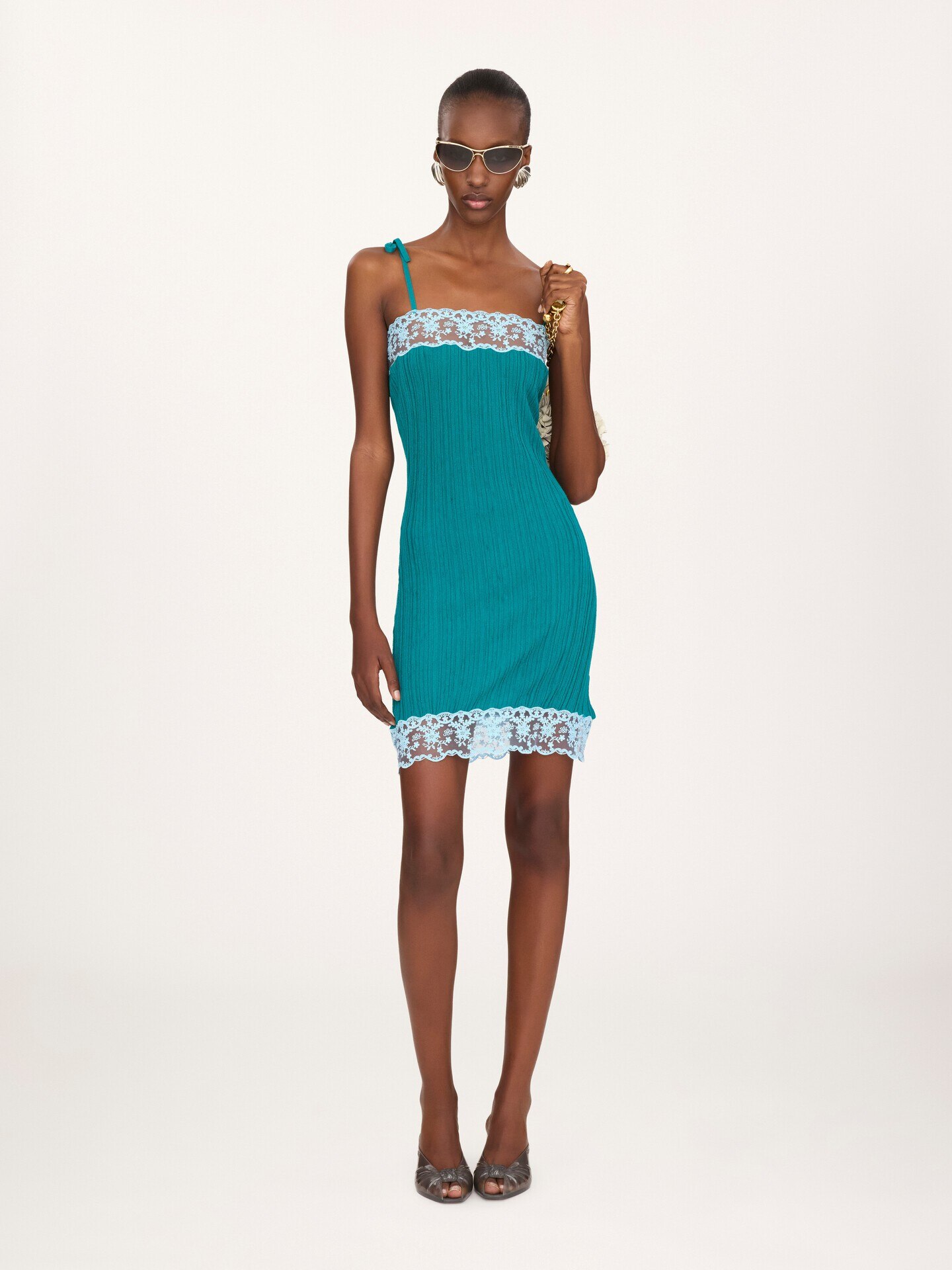 Fitted sleeveless mini dress in a wool knit & lace - 3