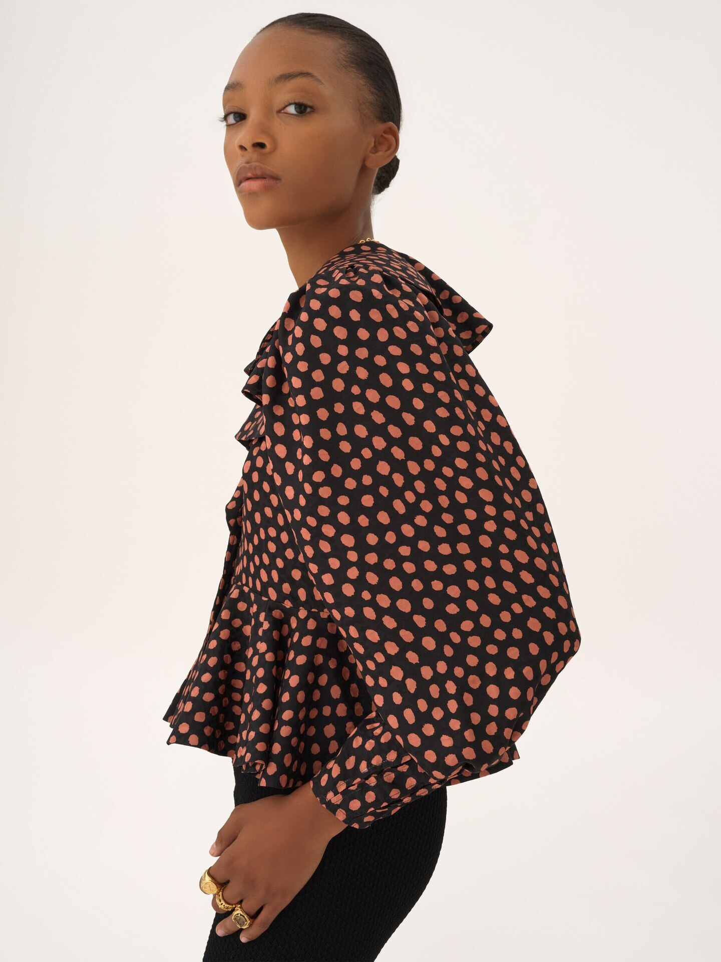 V-neck ruffled top in silk jacquard - 8