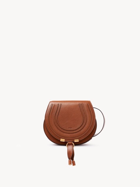 Bolso saddle peque&ntilde;o Marcie de cuero brillante