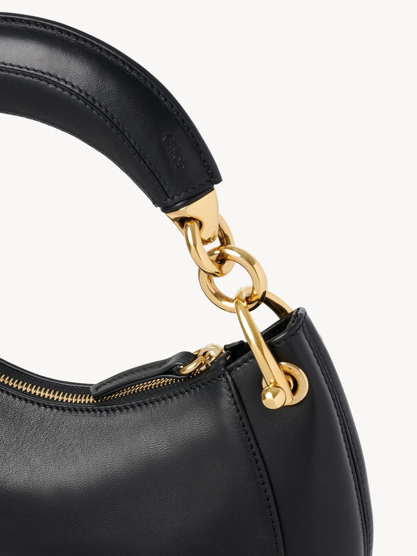 Small Chlo&eacute; Banana zipped hobo bag in soft leather - 7