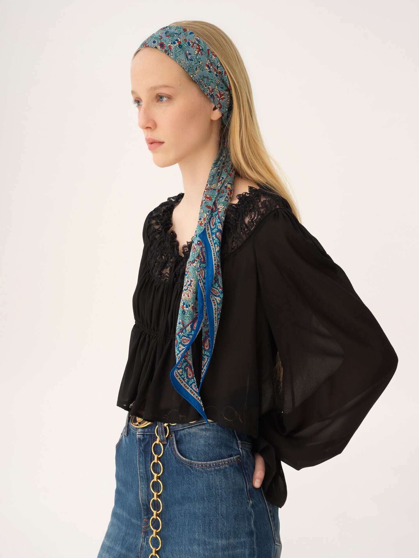 The Chloé Paisley bandeau scarf in silk charmeuse - 6