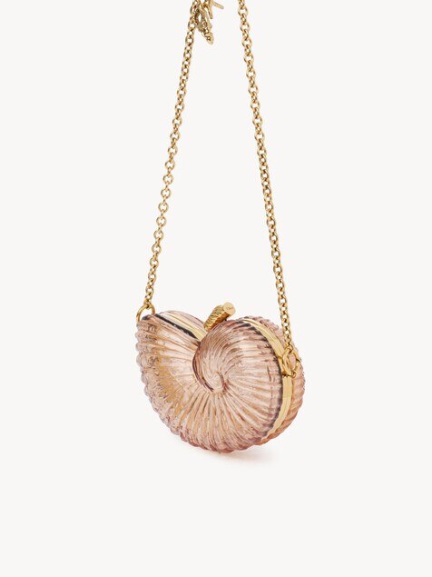 Sea Treasures shell minaudi&egrave;re in plexiglass
