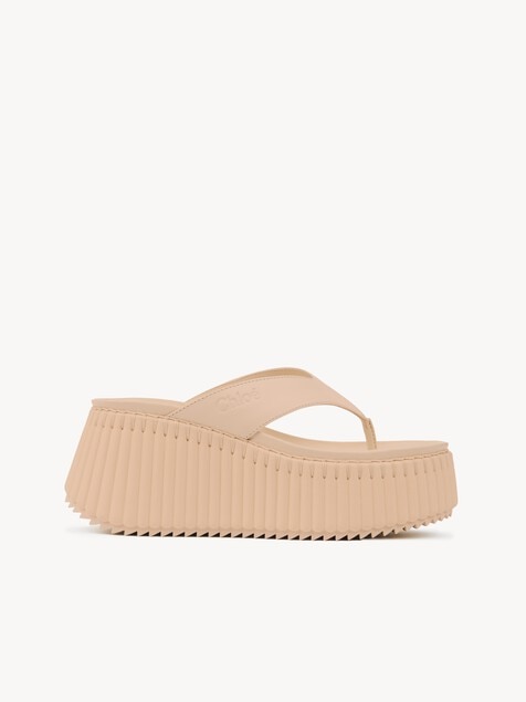 Nama wedge slide
