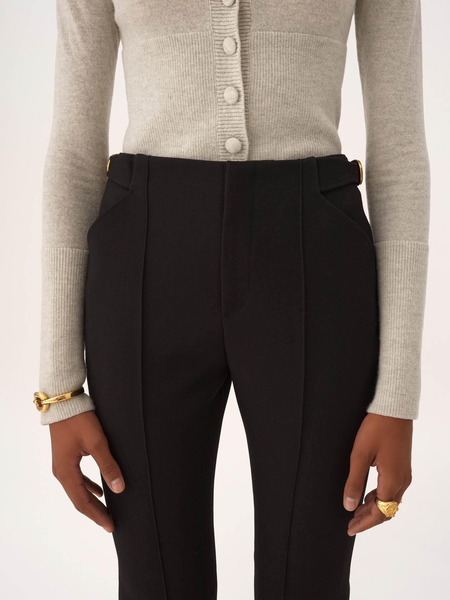 Tailored capri trousers in wool crêpe - 6