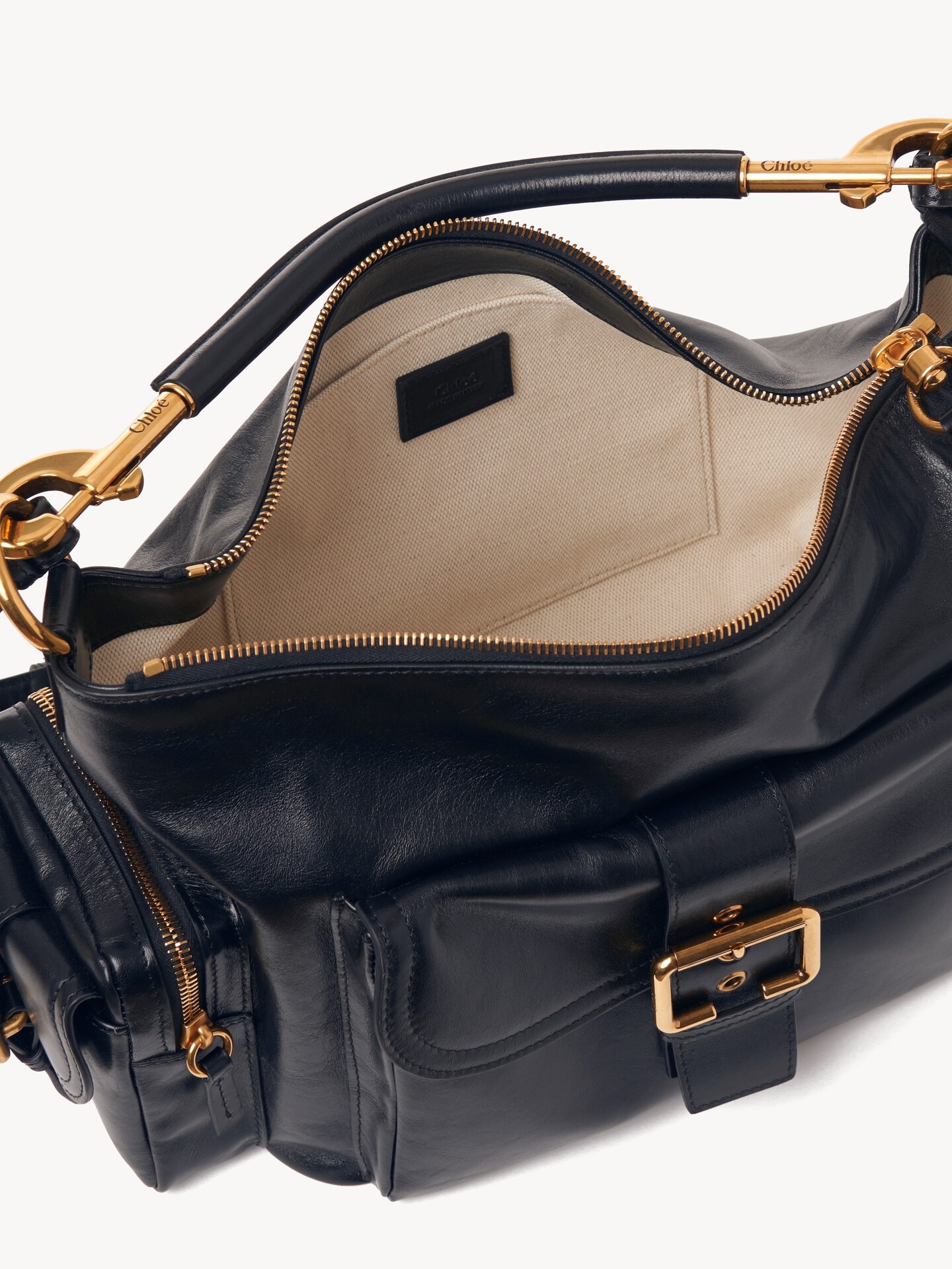 Camera bag in shiny leather - 6