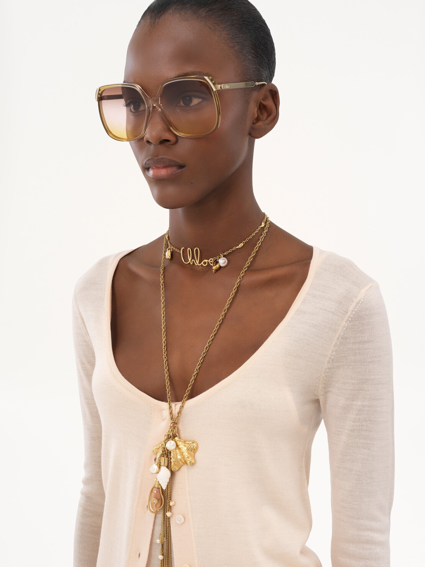 Scoop-neck fitted cardigan in superfine wool knit - 6